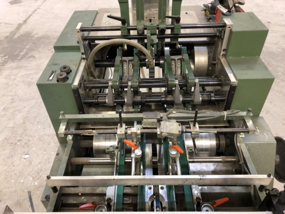 1996 年 Muller Martini 286