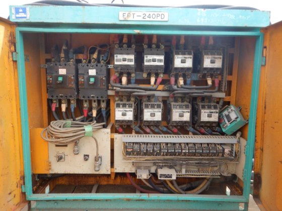 1988年的甜甜圈钻机SMD200HP