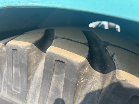 1996 KOBELCO RK250-3 越野起重机