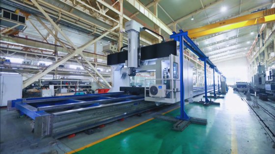 ガントリー加工センター GMC3080 重作業 高速ガントリー 固定作業台を備えた移動式CNC機械