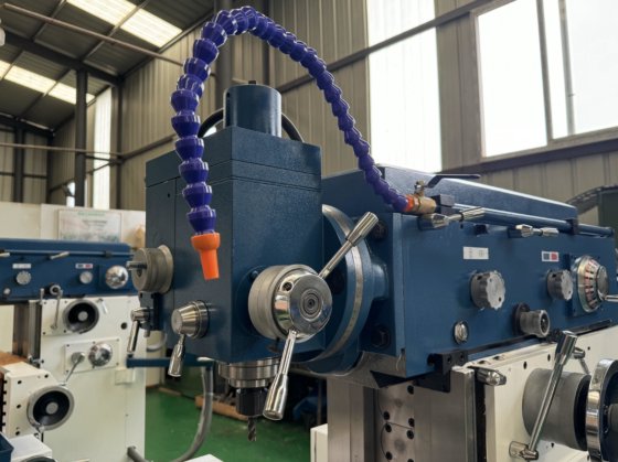 X8140A マニュアル・ユニバーサル・フレーシング・マシン スウィーブル・ヘッド・フレーシング・ドリル・マシン 金属用