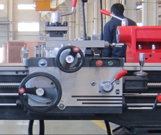 CW6193Bの金属の頑丈な慣習的な旋盤機械普遍的なマニュアル