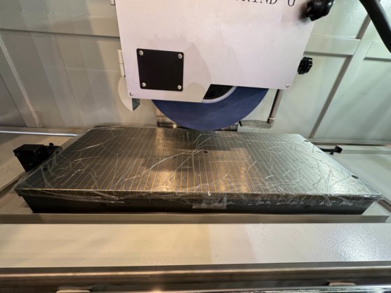 横軸のCNC表面研磨機 HDM-6025自動PLC表面研磨機 研磨機