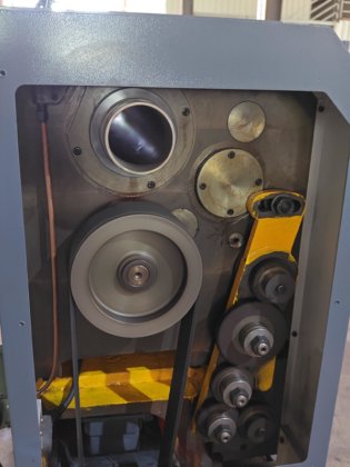 12m 床型大型旋盤 CW6180F 万能旋盤