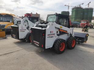 滑移式装载机 Bobcat S16