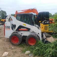 滑移式装载机 Bobcat S160