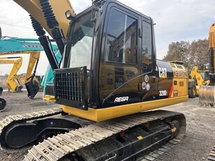 Rupsgraafmachine 320D2