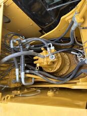 履带式挖掘机 Caterpillar 320D2