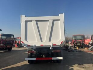 ダンプトラック