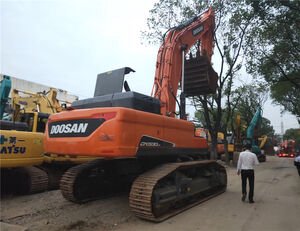 履带式挖掘机 Doosan DX530