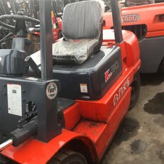 柴油叉车 Heli k30