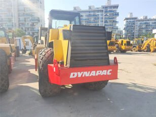 单滚筒夯土机 Dynapac CA25D