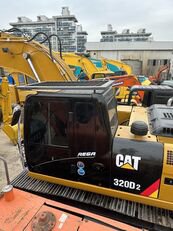 履带式挖掘机 Caterpillar 320D2