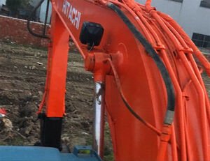 履带式挖掘机 Hitachi EX120-3