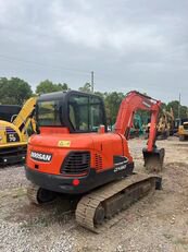 Mini-escavadeira Doosan DX60