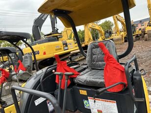 小型挖掘机 Komatsu PC30