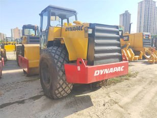 Compacteur monocylindre Dynapac CA30D