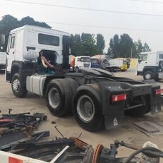 シノトラックHowo 375 トラクタートラック