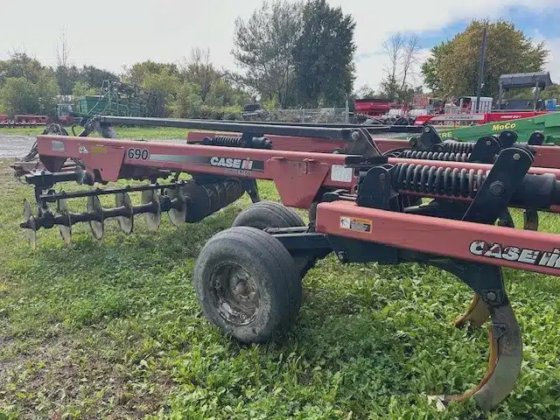 Case IH 690