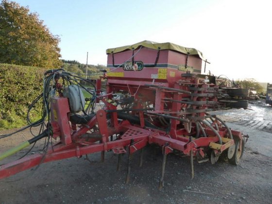 2000 VADERSTAD 400S TRAIED DRILL