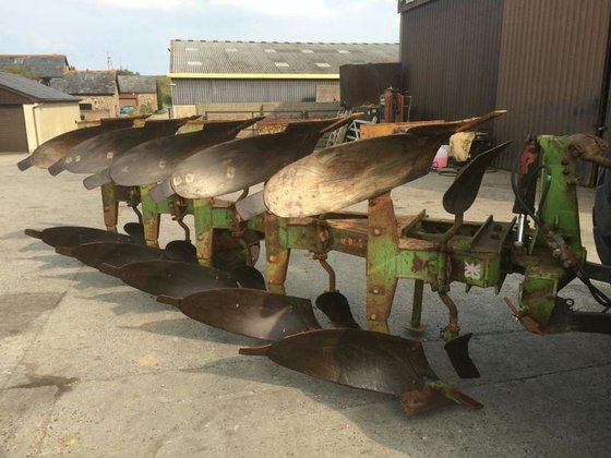 DOWDESWELL DP7D 5 Furrow Reversible
