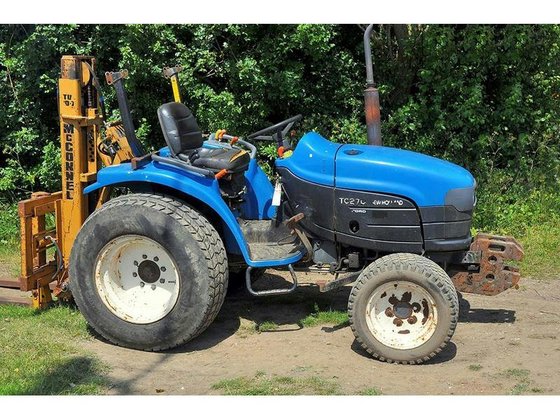 NEW HOLLAND TC27-D Diesel in
