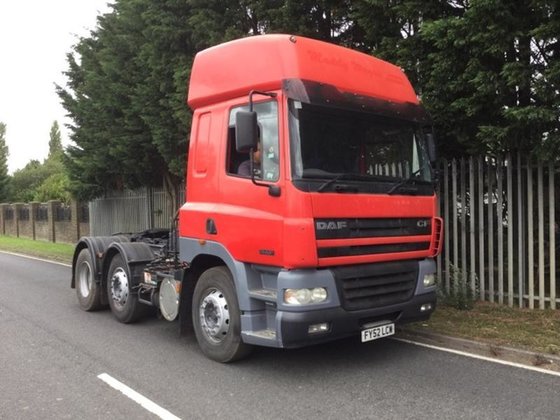 2002 DAF CF-85 tractor unit