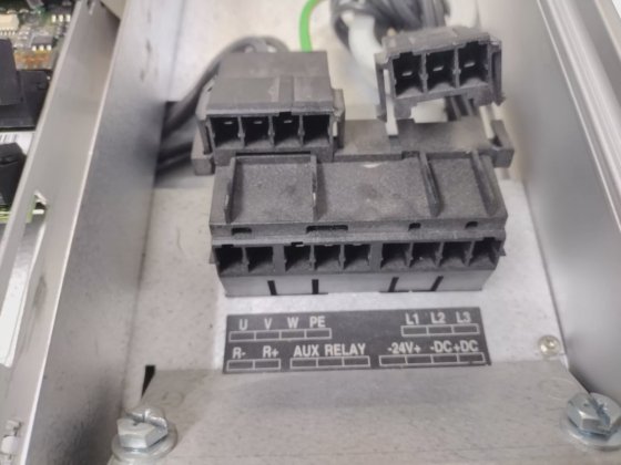 DANFOSS VLT-5001 VARIAble SPEED DRIVE