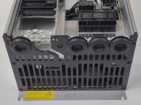 DANFOSS VLT-5001 VARIAble SPEED DRIVE