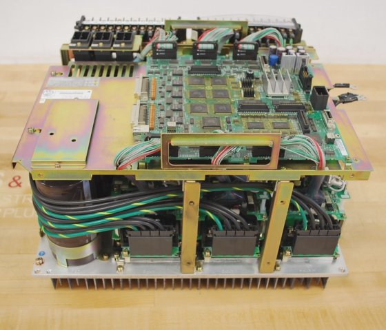 YASKAWA CACR-UP130AAB Robot Servo Drive