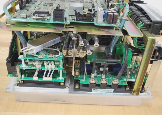 YASKAWA CACR-UP130AAB Robot Servo Drive