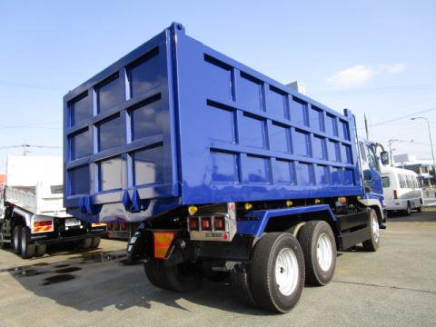 2005 三菱　スパーグレト　ダンプ