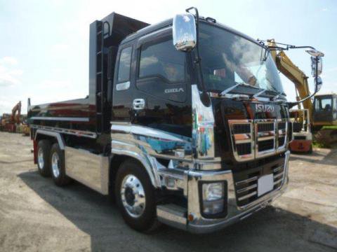 イスズ　ギガ　ダンプ