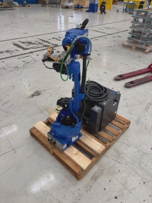 Yaskawa YR-1-06VXH12-A00 Robot System, YRC1000/GP12