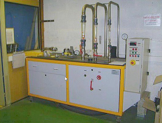 确定孔隙渗透率的测试系统