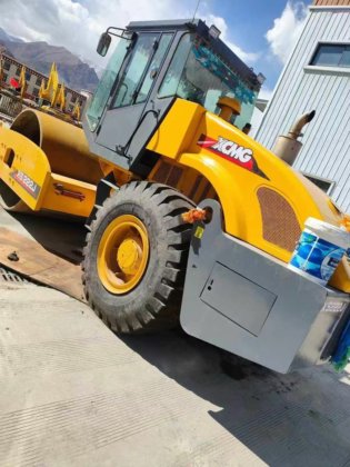 XCMG XS222J