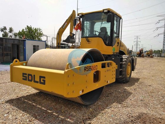 SDLG RS8220