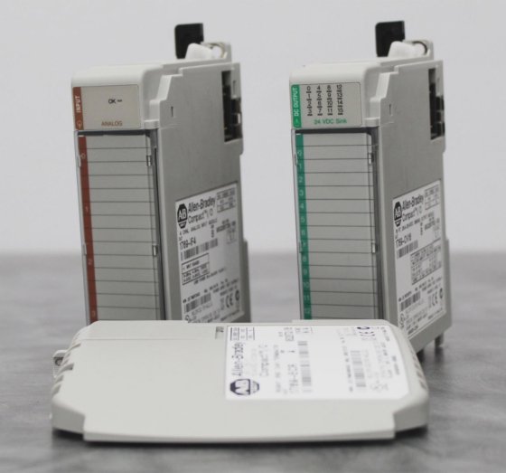 Allen-Bradley Compact I/O Right End