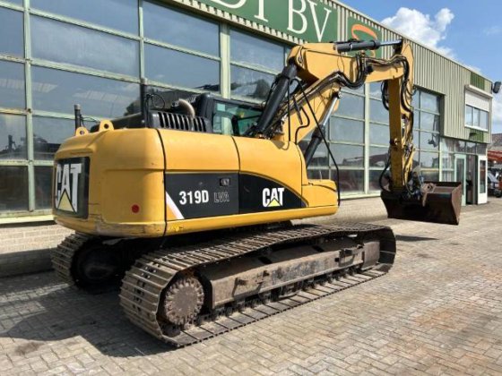 2008 CAT 319 D