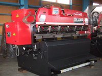2000 Amada RG-25 1.2m Hydraulic