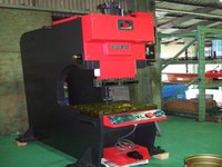 1990 Amada SPH-30C Universal Hydraulic