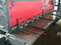 1977 Amada M-2560 2.5m Mechanical