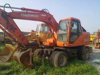 Daewoo DH130 Excavator in Shanghai,