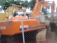 1987 Hitachi EX200-1 Excavator in
