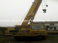 Kato NK300E 30T Truck Crane