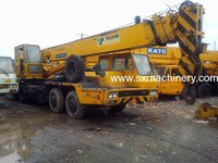 Tadano - 30T Truck Crane