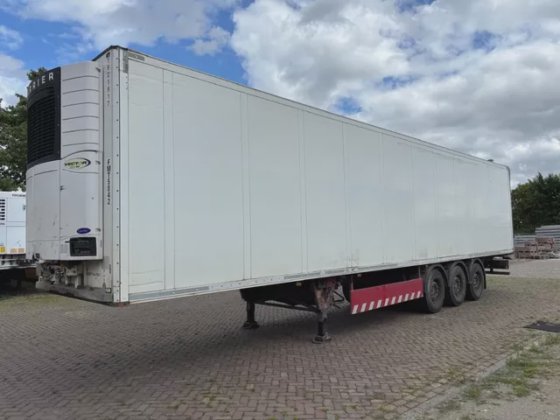 2012 Schmitz Cargobull Carrier Vector