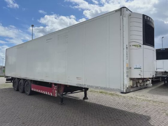 2012 Schmitz Cargobull Carrier Vector