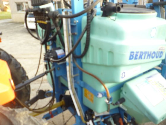 2004 Berthoud Access 8