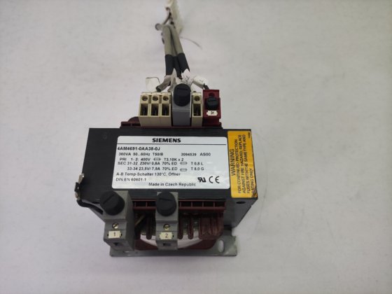 双次级绕组电力变压器